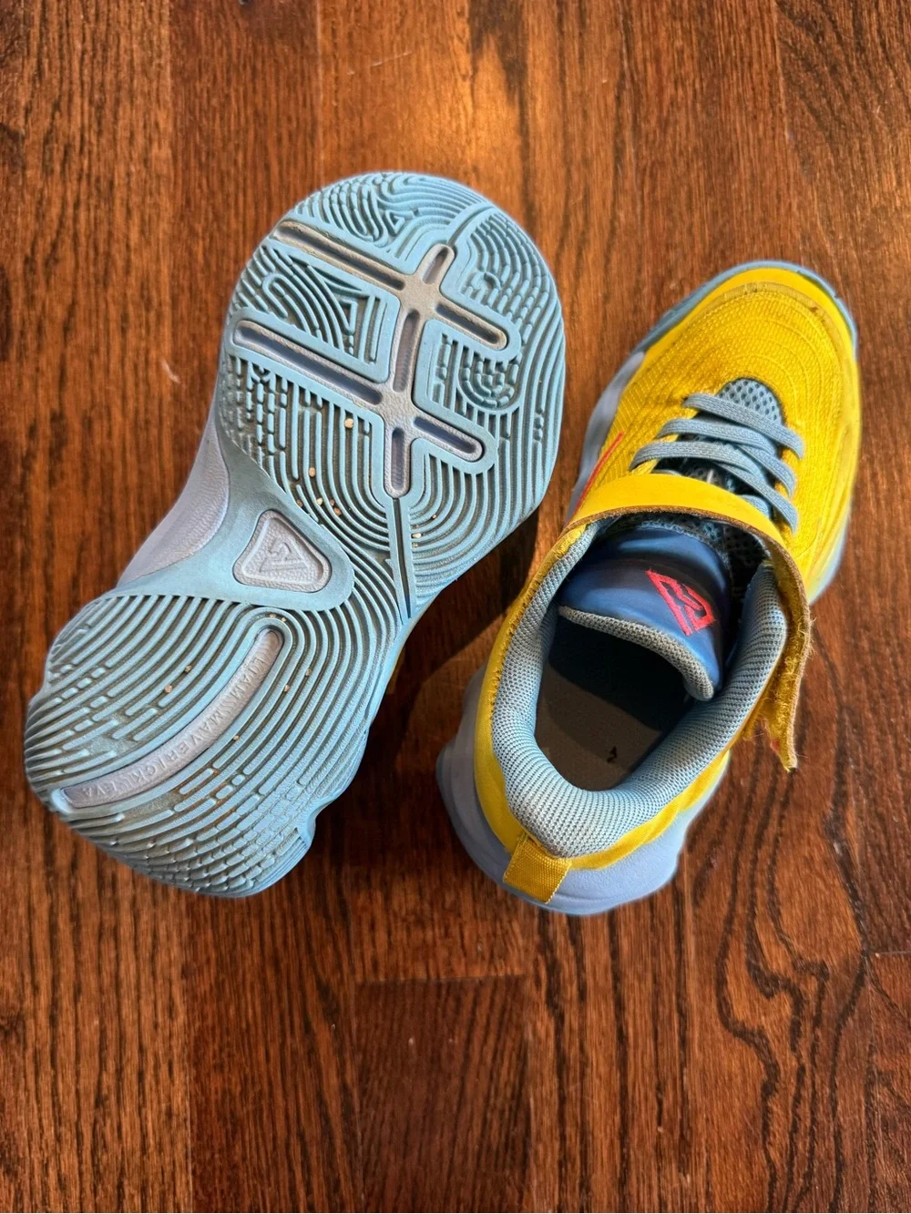 Giannis Immortality 4 SE little kids’ sneakers